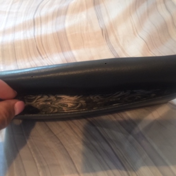 Adrienne Vittadini Wallet Studio - Picture 5 of 8